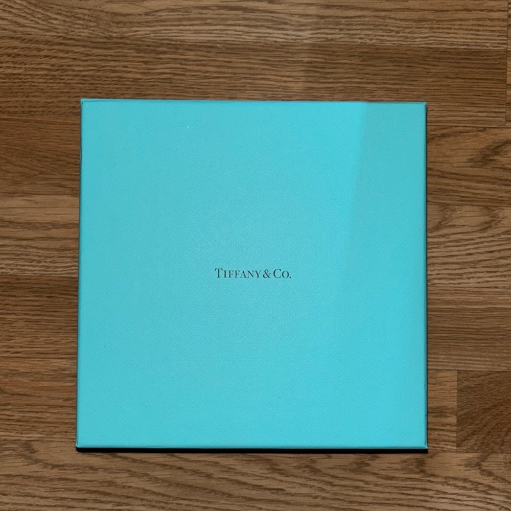 TIFFANY & CO EMPTY BOX